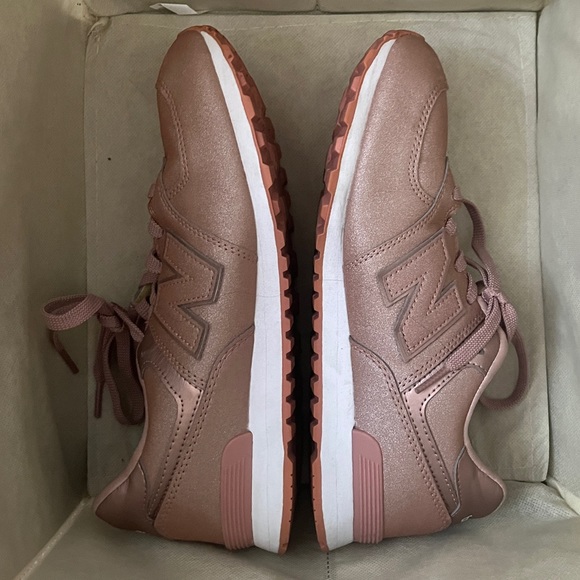 Rose gold new balance 574 sneakers - Picture 3 of 7